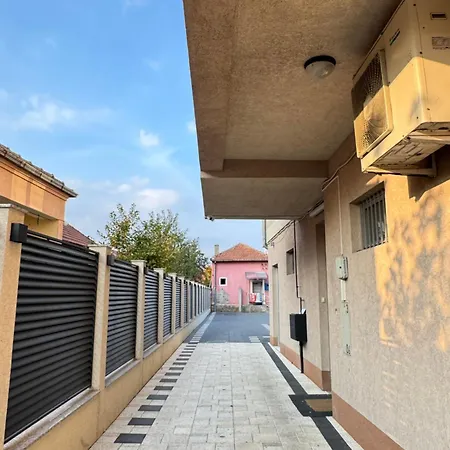 Bed & Coffee Lukas Apartment *